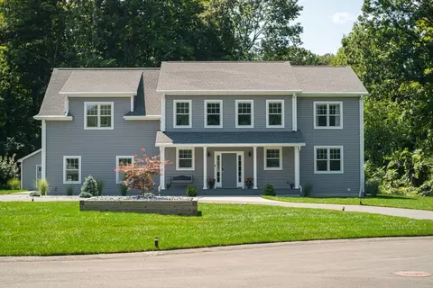 2 Jeffrey Ln, East Longmeadow, MA 01028
