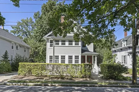 18 Waverley St #18, Belmont, MA 02478