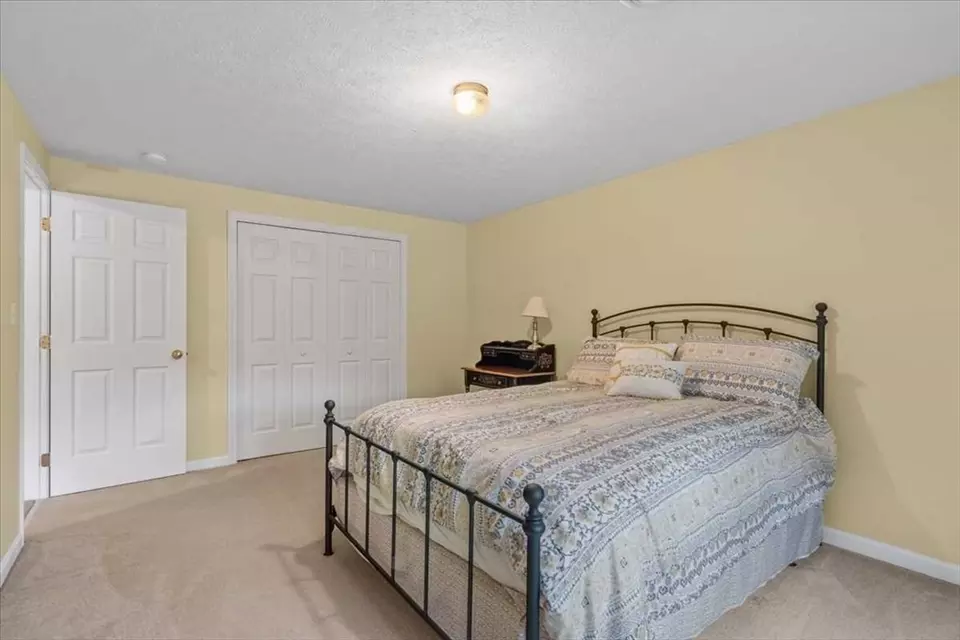 Bedroom - 1 Mill Brook Dr #1, Templeton, MA 01468 photo 7 of 8