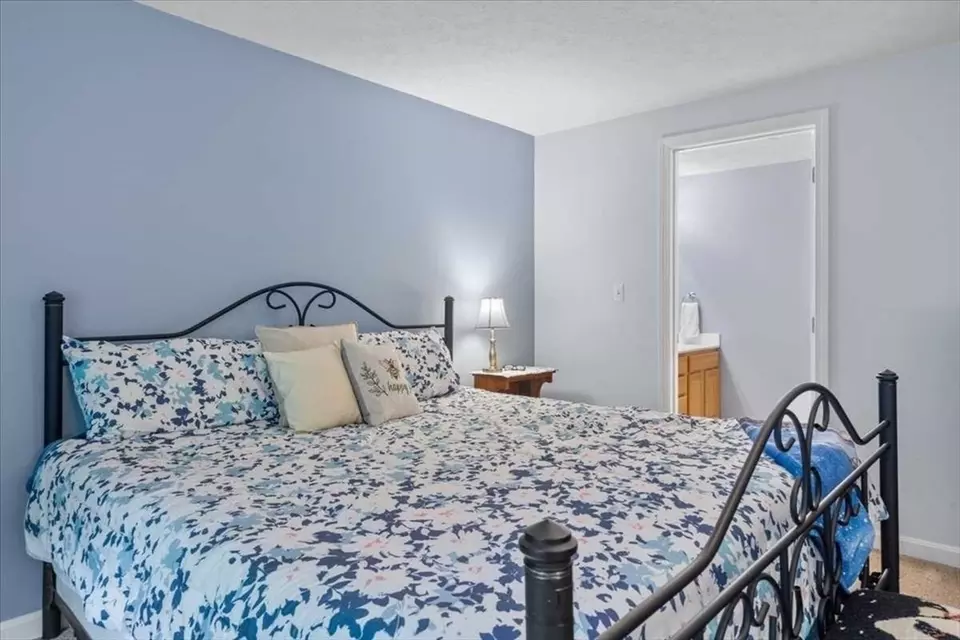Bedroom - 1 Mill Brook Dr #1, Templeton, MA 01468 photo 3 of 8