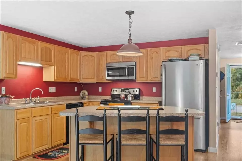 Kitchen - 1 Mill Brook Dr #1, Templeton, MA 01468 photo 3 of 3
