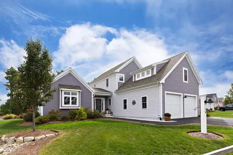 19 Water Lily Dr, Plymouth, MA 02360