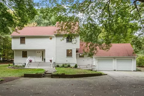 179 S Main St, Sherborn, MA 01770