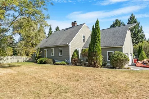 583 Great Rd, Stow, MA 01775