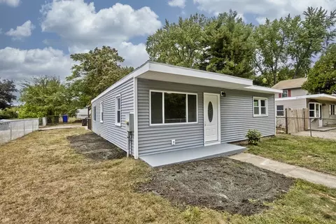 82 Fieldston St, Springfield, MA 01119 photo 2