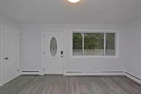 82 Fieldston St, Springfield, MA 01119 photo 9
