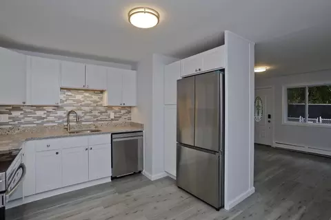 82 Fieldston St, Springfield, MA 01119 photo 7