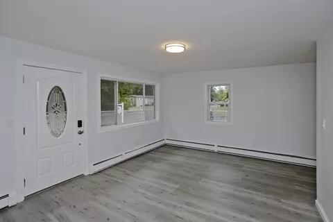 82 Fieldston St, Springfield, MA 01119 photo 8