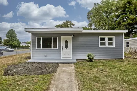 82 Fieldston St, Springfield, MA 01119