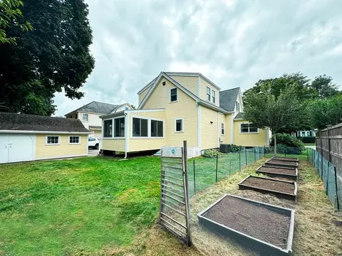 110 Hawthorn, Needham, MA 02492 photo 4