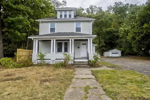 911 Main St, Holyoke, MA 01040