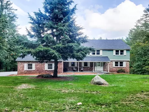 6 Williamsburg Dr, Amherst, NH 03031