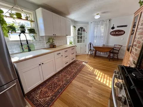 43 Harmon Ave, Springfield, MA 01118 photo 8