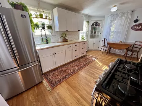 43 Harmon Ave, Springfield, MA 01118 photo 6