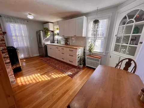 43 Harmon Ave, Springfield, MA 01118 photo 3