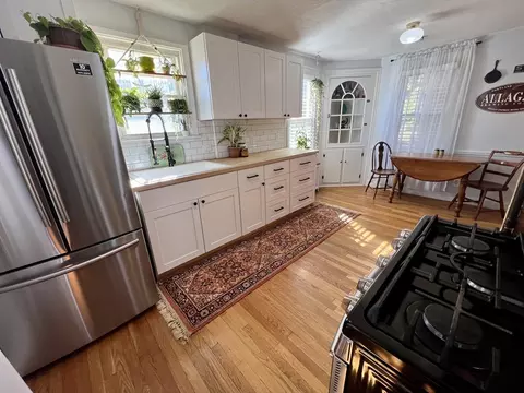 43 Harmon Ave, Springfield, MA 01118 photo 7