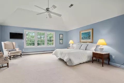 Bedroom - 2 Bridle Path Ln, Beverly, MA 01915 photo 2 of 5