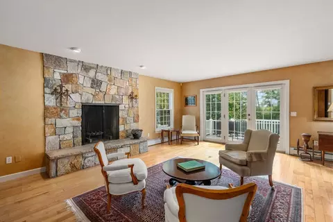Living - 2 Bridle Path Ln, Beverly, MA 01915 photo 1 of 1
