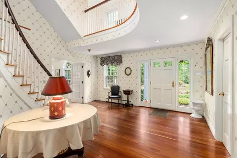 Entry Way - 2 Bridle Path Ln, Beverly, MA 01915 photo 2 of 3