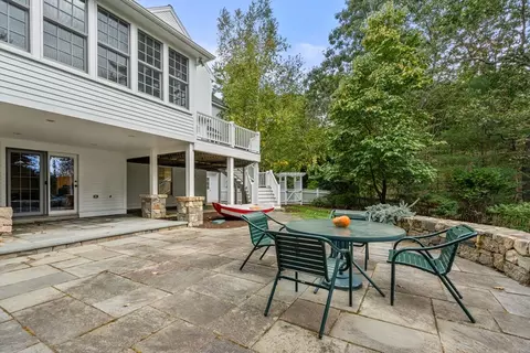 Exterior - 2 Bridle Path Ln, Beverly, MA 01915 photo 9 of 11