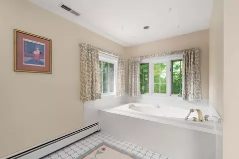 Bath - 2 Bridle Path Ln, Beverly, MA 01915 photo 2 of 2
