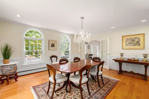 Dining - 2 Bridle Path Ln, Beverly, MA 01915 photo 2 of 3