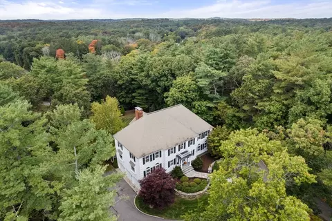 View/Area - 2 Bridle Path Ln, Beverly, MA 01915 photo 1 of 3