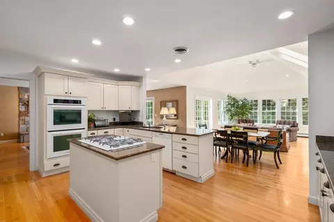 Kitchen - 2 Bridle Path Ln, Beverly, MA 01915 photo 1 of 3