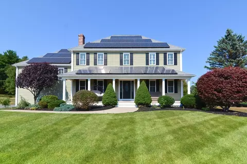 13 Pine Acres Dr, Bellingham, MA 02019