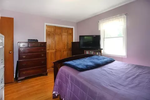 Bedroom - 4 Hart Cir, Georgetown, MA 01833 photo 3 of 6