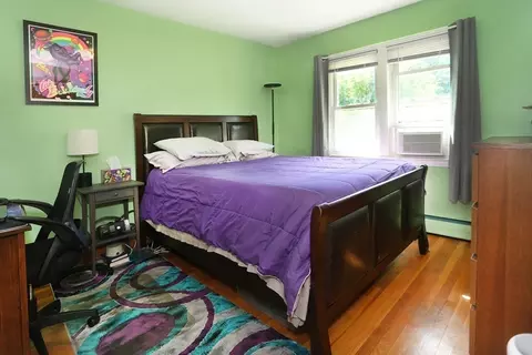 Bedroom - 4 Hart Cir, Georgetown, MA 01833 photo 4 of 6