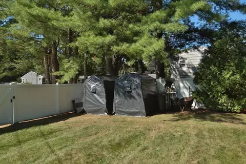 Exterior - 4 Hart Cir, Georgetown, MA 01833 photo 4 of 7