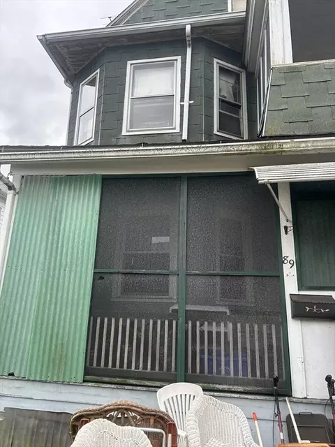 89 Grand St, Springfield, MA 01108 photo 2