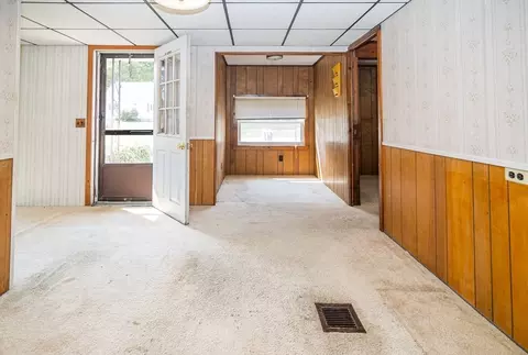 31 Ash St, Webster, MA 01570 photo 13