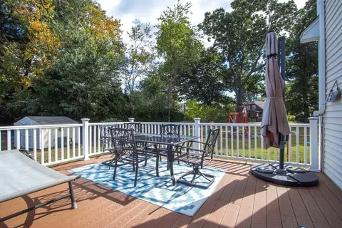 11 Gilbert Ave, Chicopee, MA 01013 photo 34