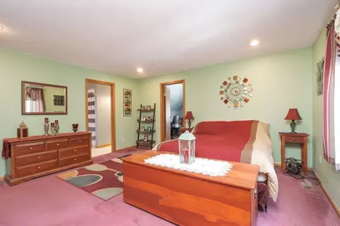 11 Gilbert Ave, Chicopee, MA 01013 photo 21