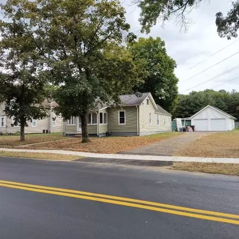 86 Montgomery St, Westfield, MA 01085