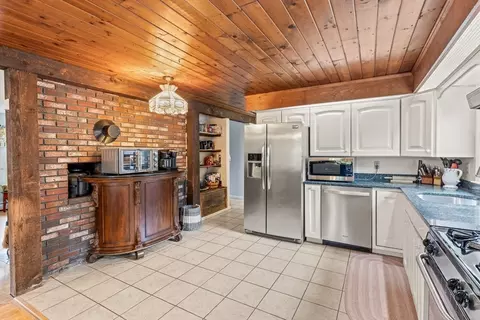 3 Fathom Ln, Wareham, MA 02571 photo 8
