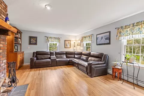 3 Fathom Ln, Wareham, MA 02571 photo 4