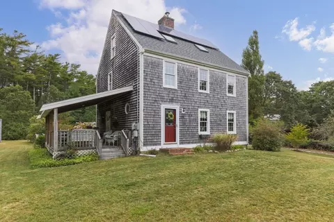 3 Fathom Ln, Wareham, MA 02571