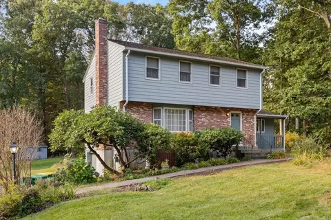 10 Douglas Dr, Easton, MA 02356