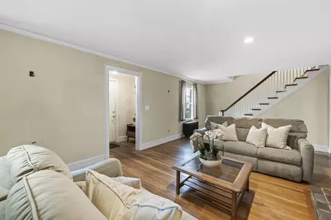 5 Sevinor Rd, Marblehead, MA 01945 photo 7