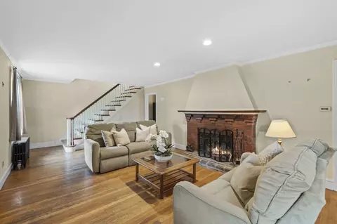 5 Sevinor Rd, Marblehead, MA 01945 photo 5
