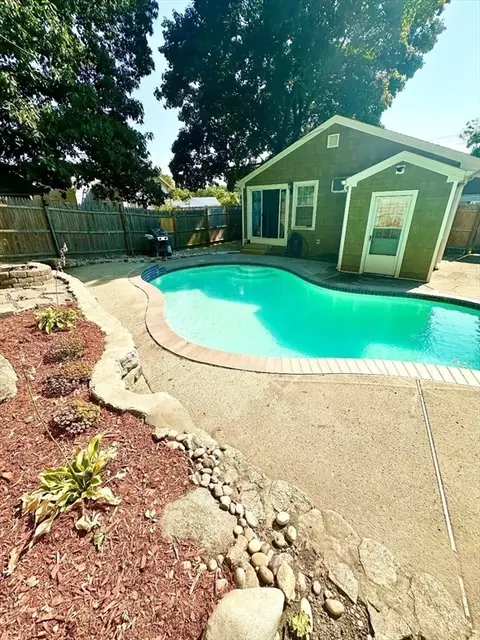 81 Range Ave, Lynn, MA 01904 photo 39