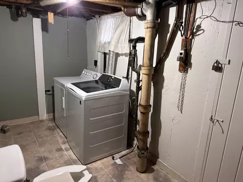 37 Bretton Rd, Springfield, MA 01119 photo 36
