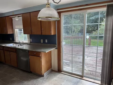 37 Bretton Rd, Springfield, MA 01119 photo 29
