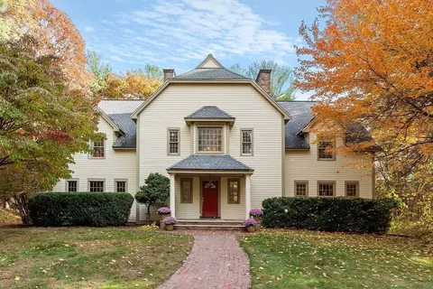 140 Oak Knoll Rd, Carlisle, MA 01741