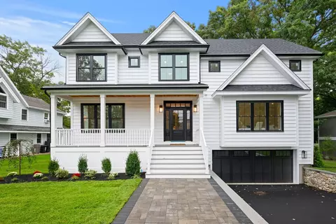 11 Mohawk Rd, Arlington, MA 02474