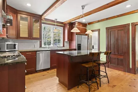 216 Dodge St, Beverly, MA 01915 photo 7