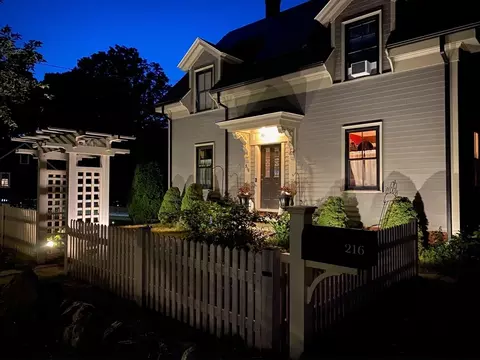 216 Dodge St, Beverly, MA 01915 photo 3